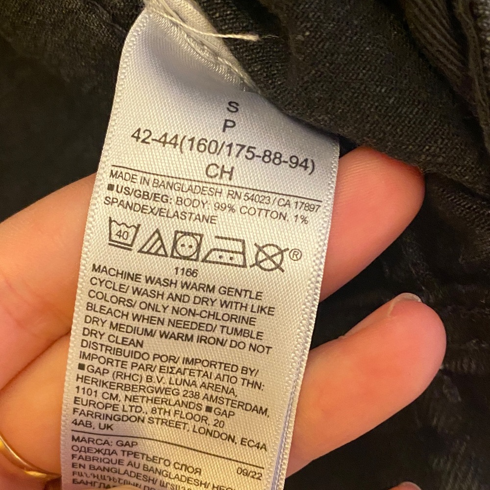 GAP Women's Dark Denim Jacket - Picture 5 of 6
